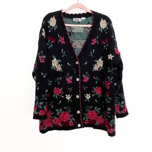 Vintage 90s Cottagecore Grannycore Floral Cozy Oversized cardigan sweater